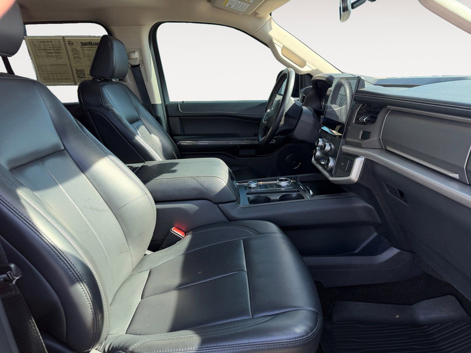 Used 2022 Ford Expedition Max XLT image 15