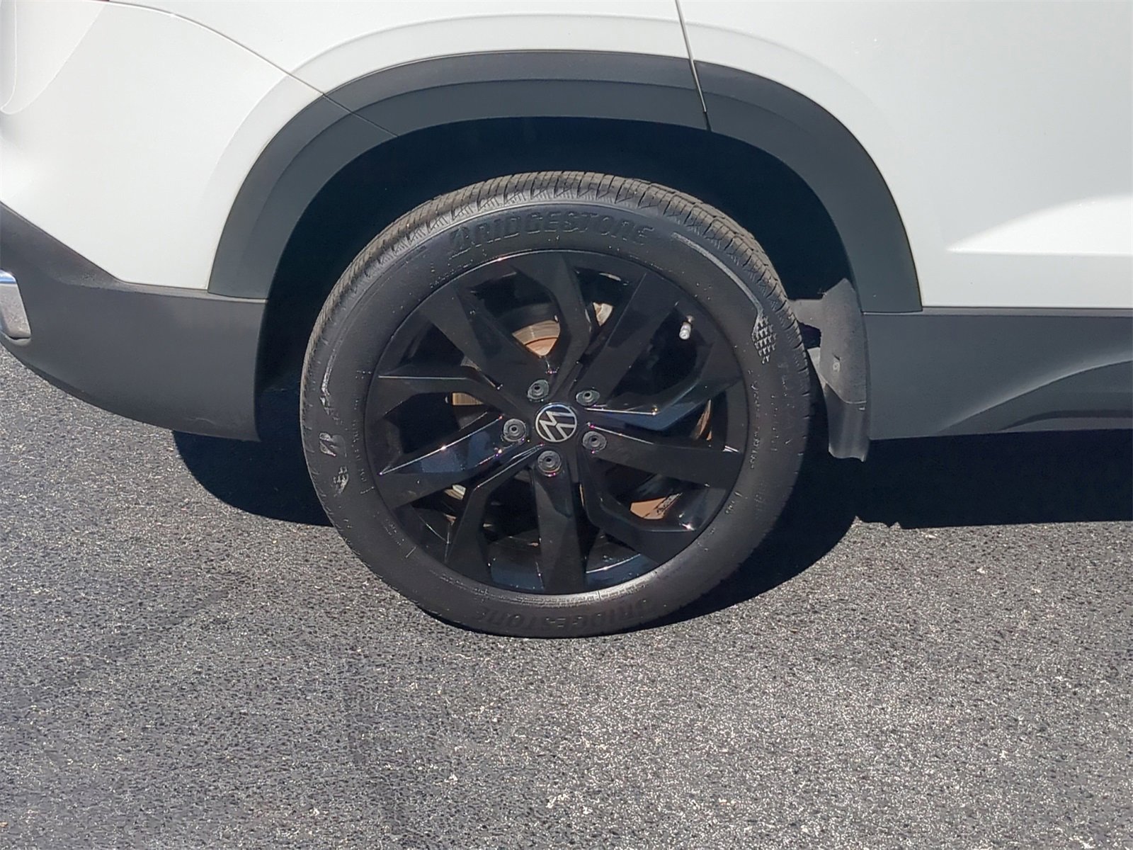 Used 2022 Volkswagen Taos SE image 8