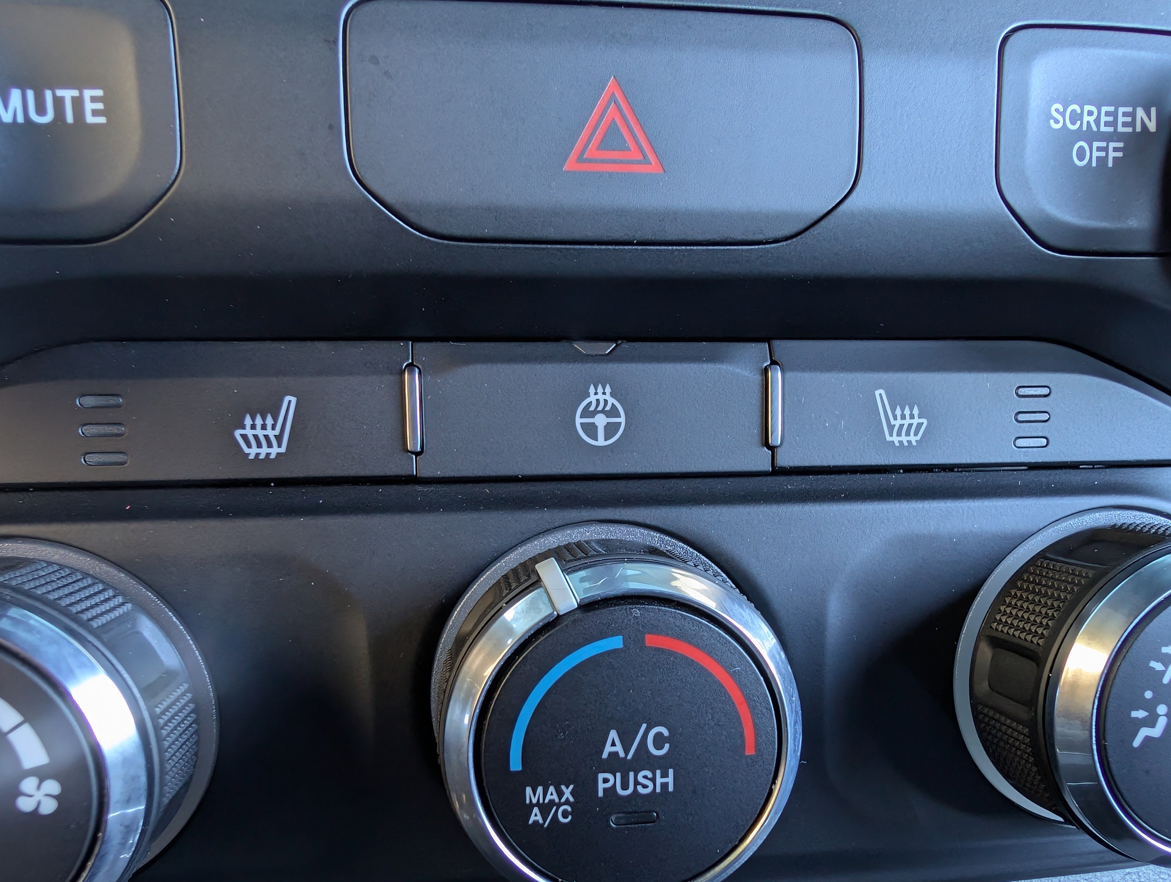 Used 2024 RAM 1500 Big Horn AWD/4WD image 29