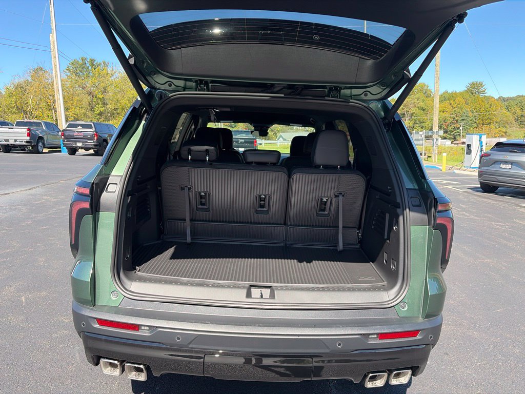 New 2027 Chevrolet Traverse LT w/ Midnight/Sport Edition AWD/4WD image 35