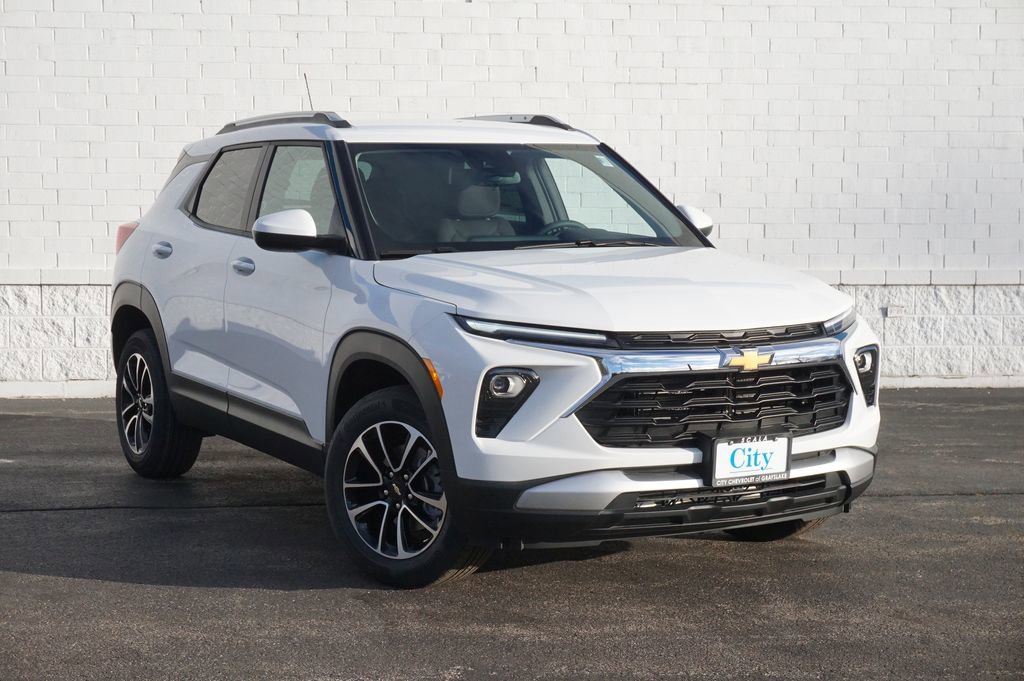 New 2026 Chevrolet TrailBlazer LT image 2
