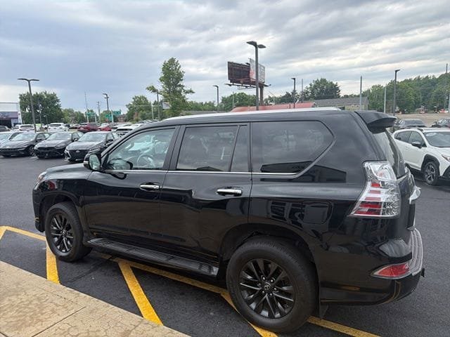 Used 2022 Lexus GX 460 Premium AWD/4WD image 18
