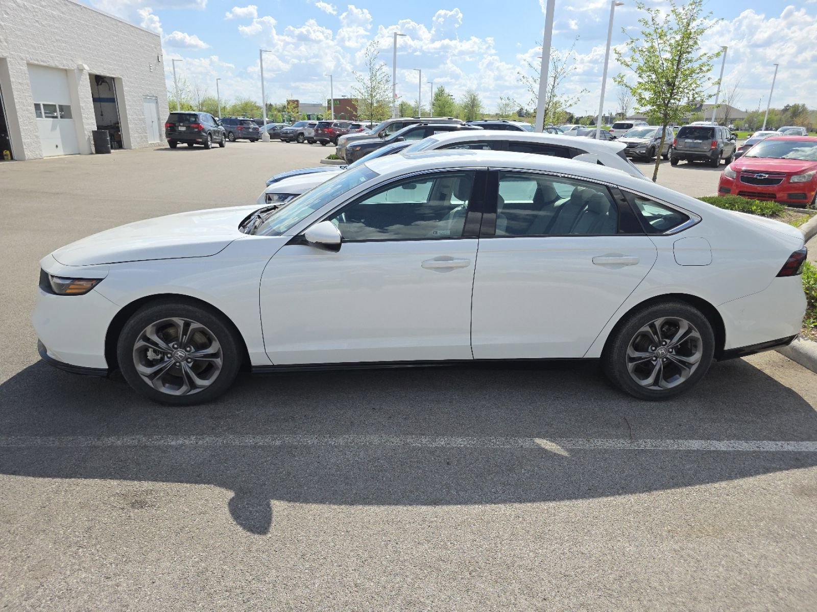 Used 2023 Honda Accord EX-L image 5