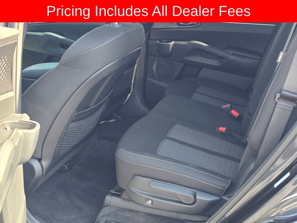 Certified 2025 Kia Sorento LX FWD image 10