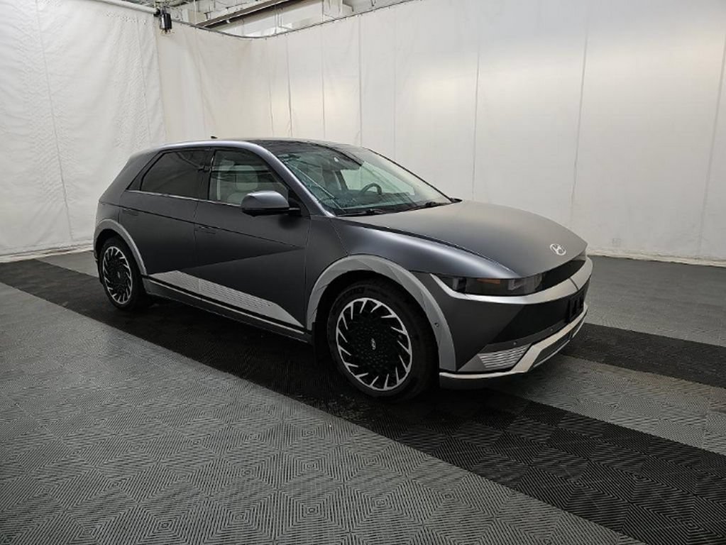 Used 2024 Hyundai Ioniq 5 Limited AWD/4WD image 3