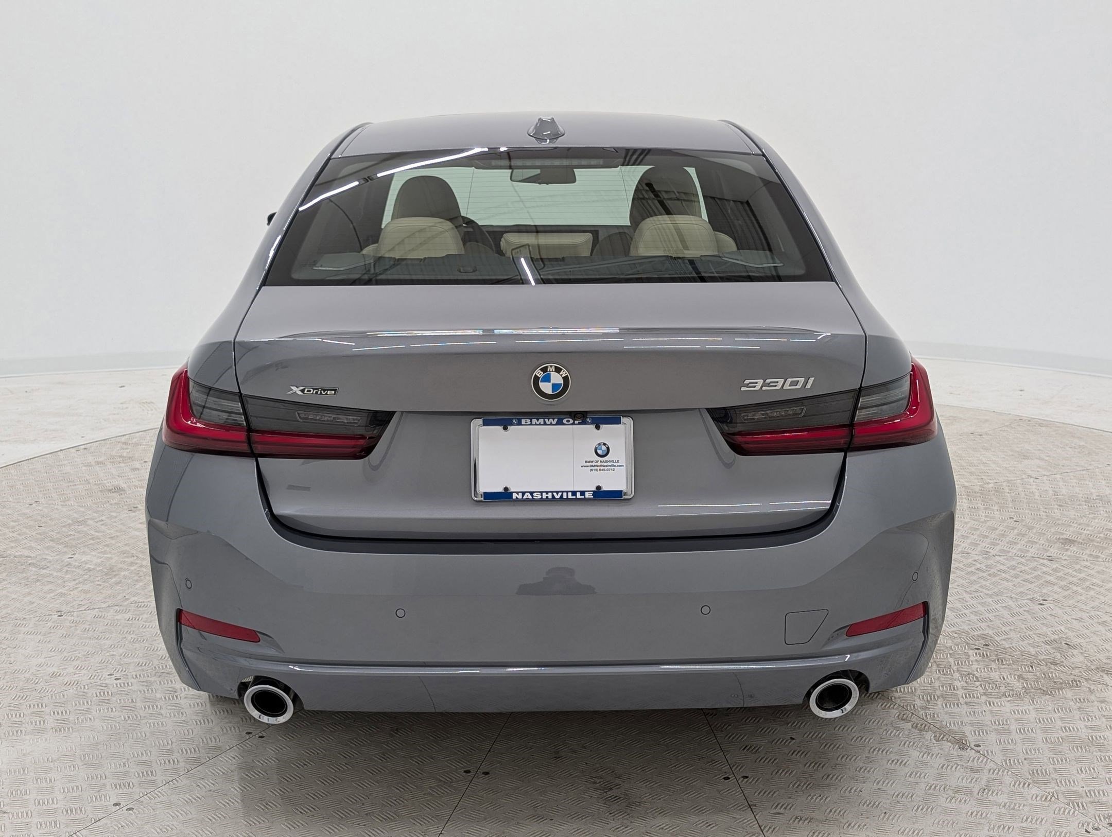 Used 2025 BMW 330i xDrive Sedan w/ Premium Package image 9
