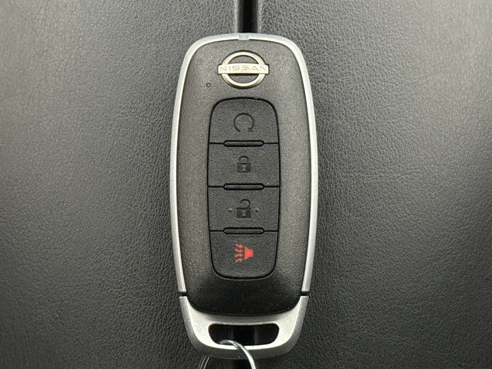 Used 2023 Nissan Rogue SV image 21