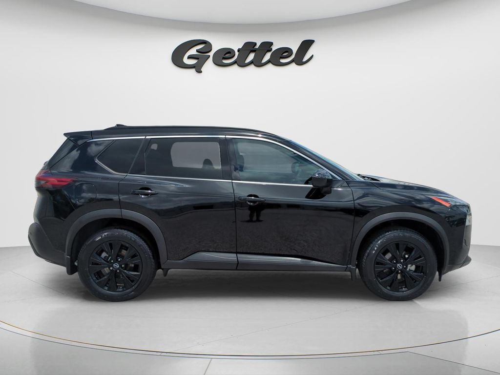 Certified 2023 Nissan Rogue SV w/ SV Premium B Package FWD image 4