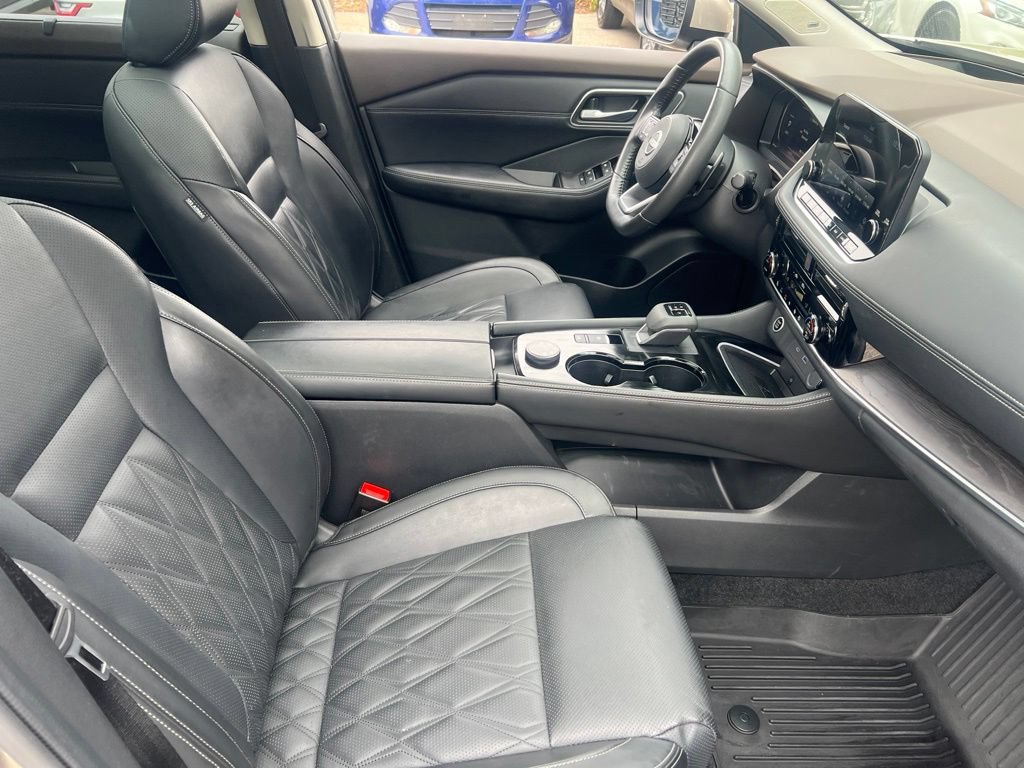 Certified 2023 Nissan Rogue Platinum w/ Platinum Premium Package AWD/4WD image 22