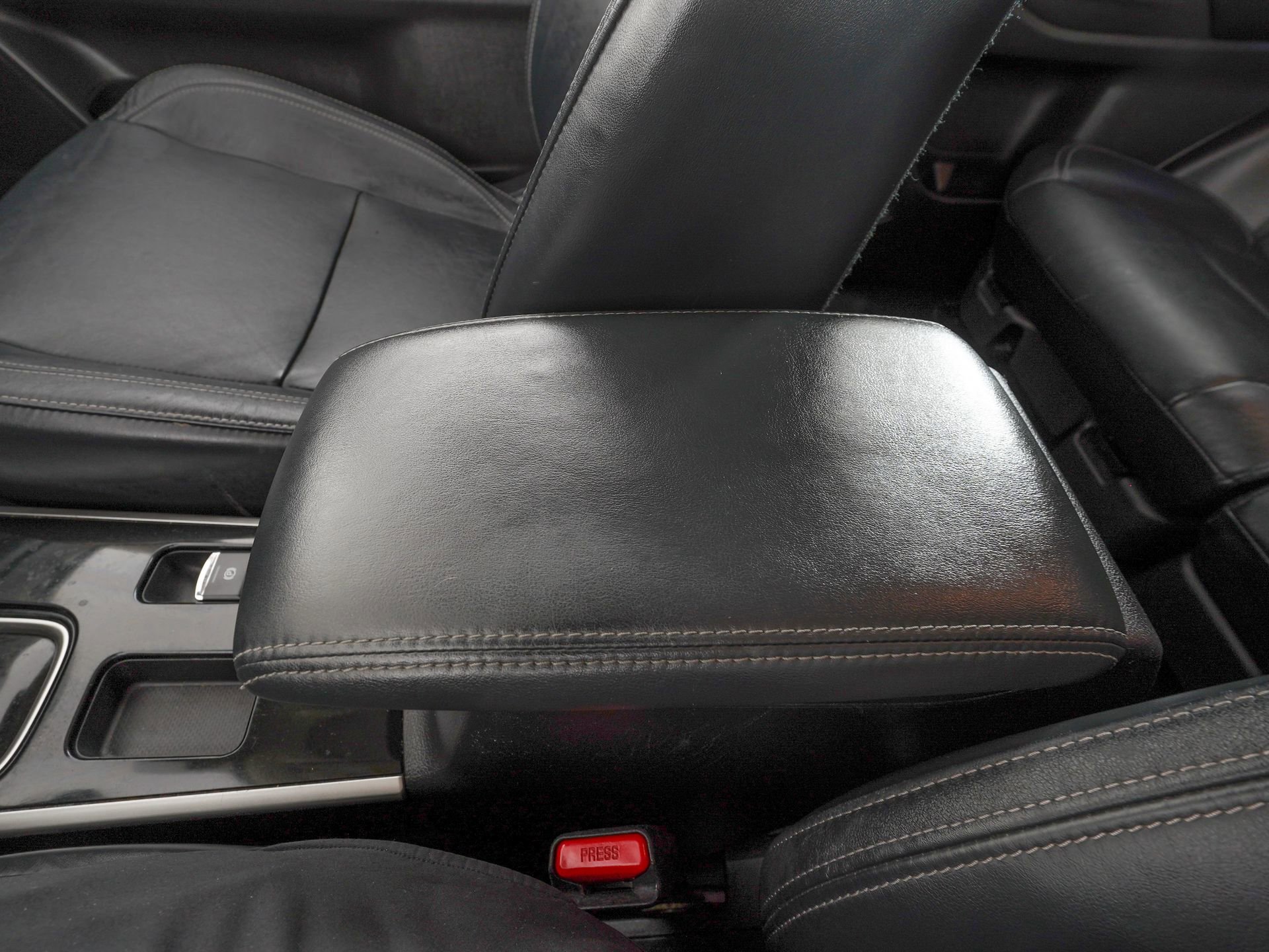 Used 2020 Mitsubishi Outlander SEL image 28