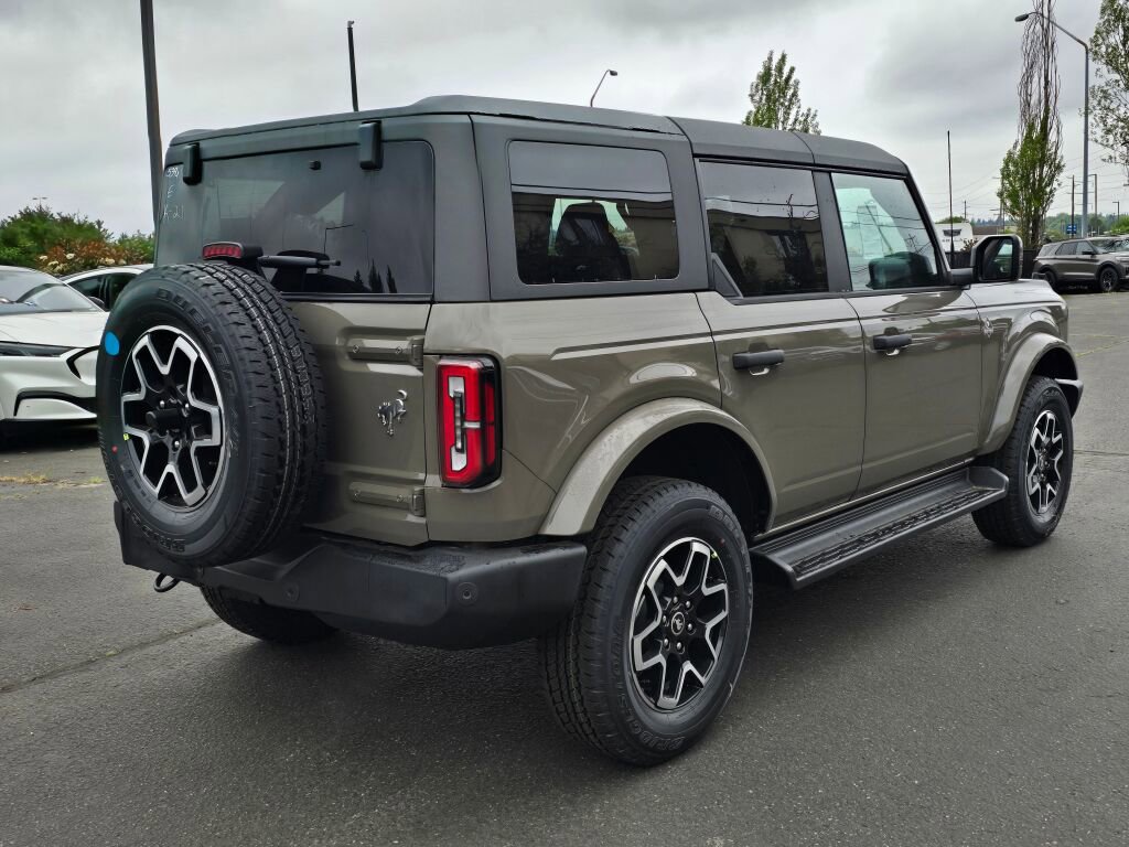 New 2026 Ford Bronco Outer Banks AWD/4WD image 5