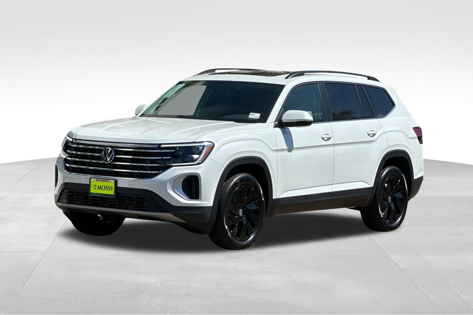 New 2026 Volkswagen Atlas SE image 1