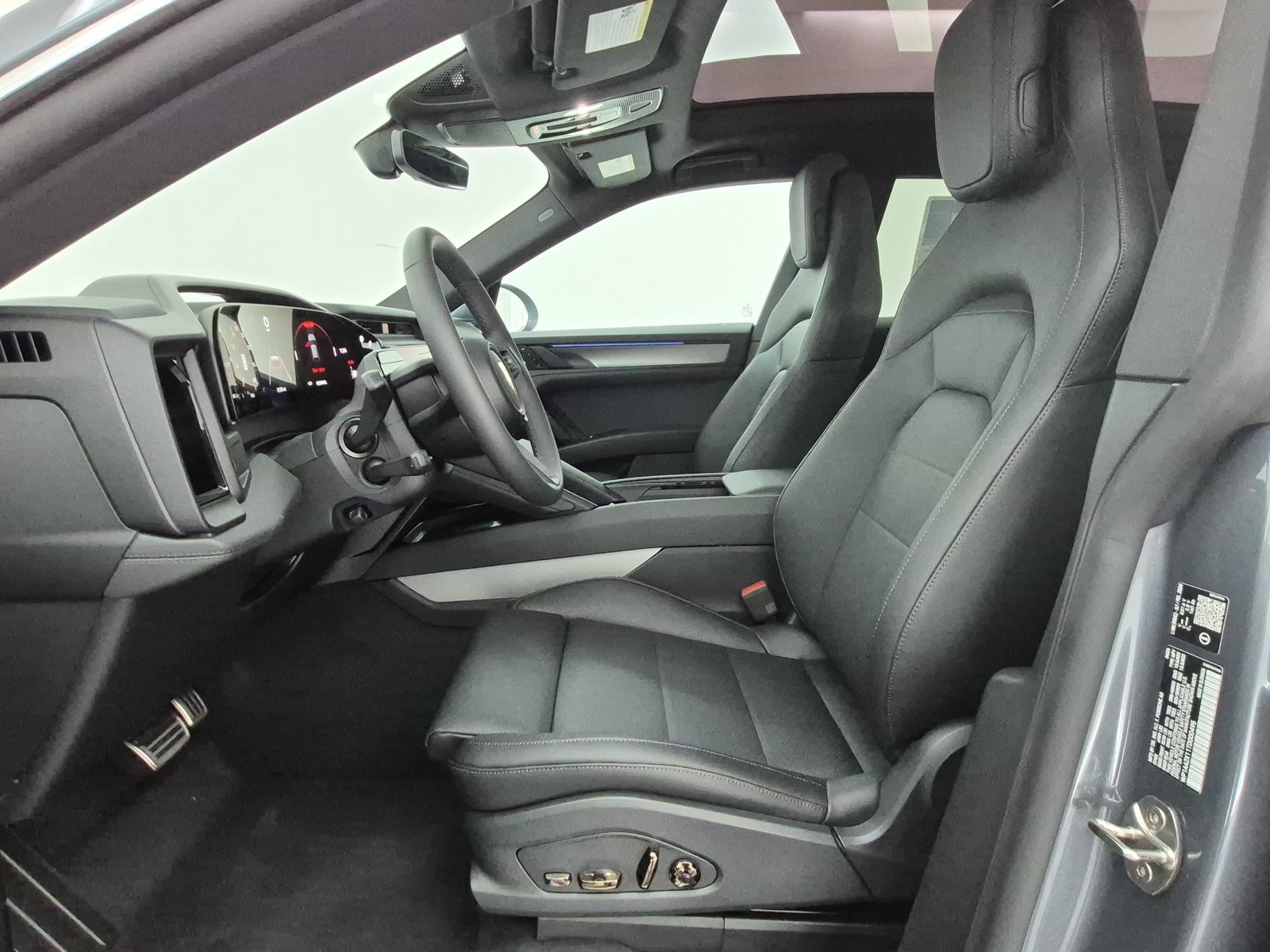 New 2026 Porsche Cayenne Electric AWD/4WD image 5