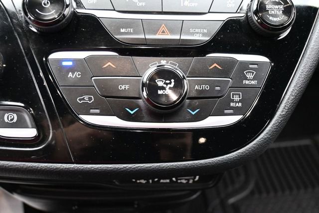 Used 2021 Chrysler Pacifica Touring w/ S Appearance Package FWD image 21