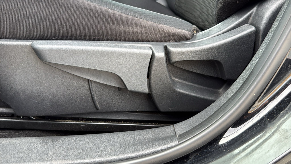 Used 2020 Nissan Sentra S FWD image 21