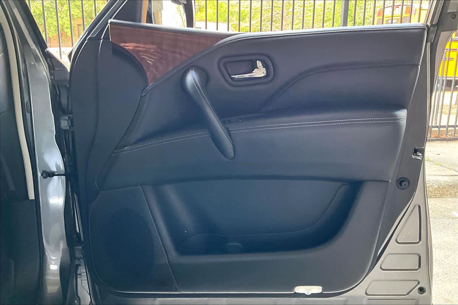 Used 2018 INFINITI QX80 4WD image 22
