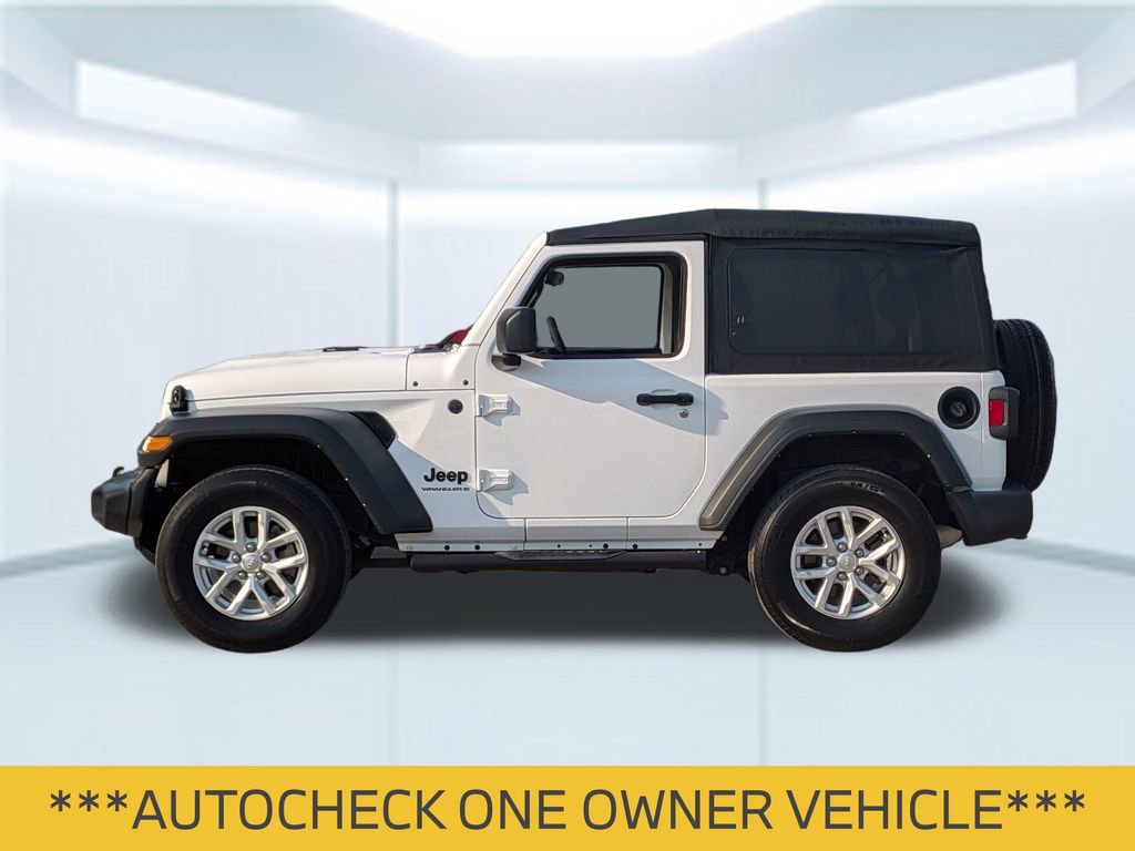 Used 2023 Jeep Wrangler Sport AWD/4WD image 2