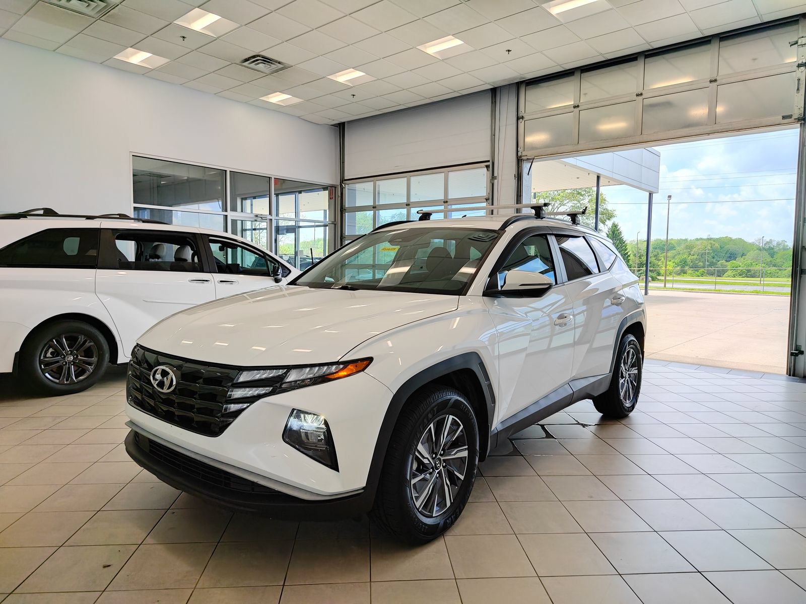 Used 2022 Hyundai Tucson Blue AWD/4WD image 6