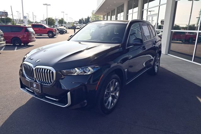 Used 2024 BMW X5 xDrive40i w/ Premium Package AWD/4WD image 16