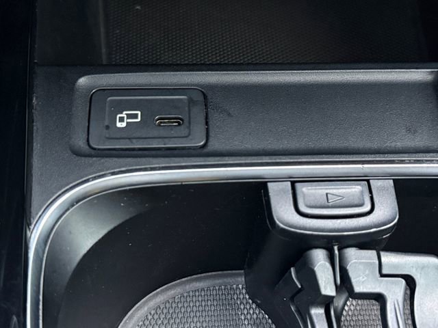 Used 2021 Mercedes-Benz GLA 250 w/ Premium Package image 6