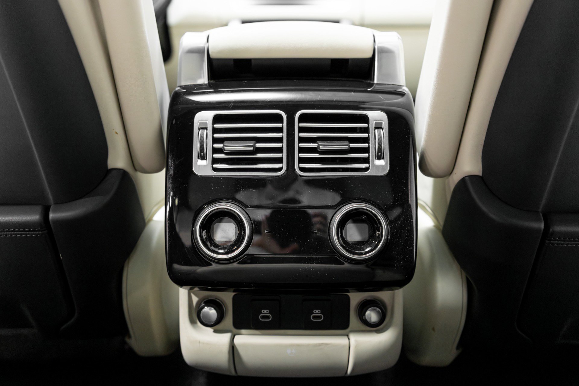 Used 2021 Land Rover Range Rover Westminster Edition image 25