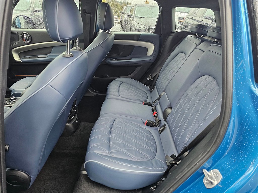 Used 2022 MINI Cooper Countryman S w/ Premium Package image 16