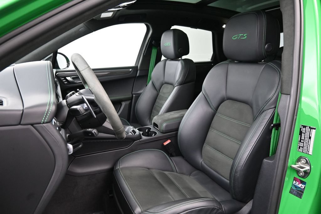 Certified 2023 Porsche Macan GTS AWD/4WD image 5
