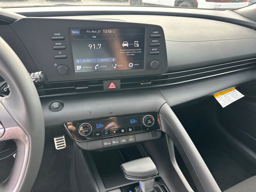 New 2025 Hyundai Elantra Sport image 27