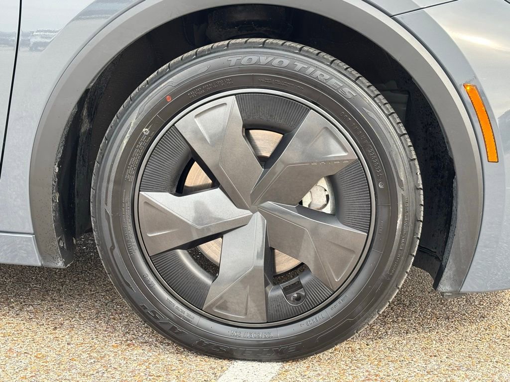 Used 2025 Toyota Prius Plug-In Hybrid image 6