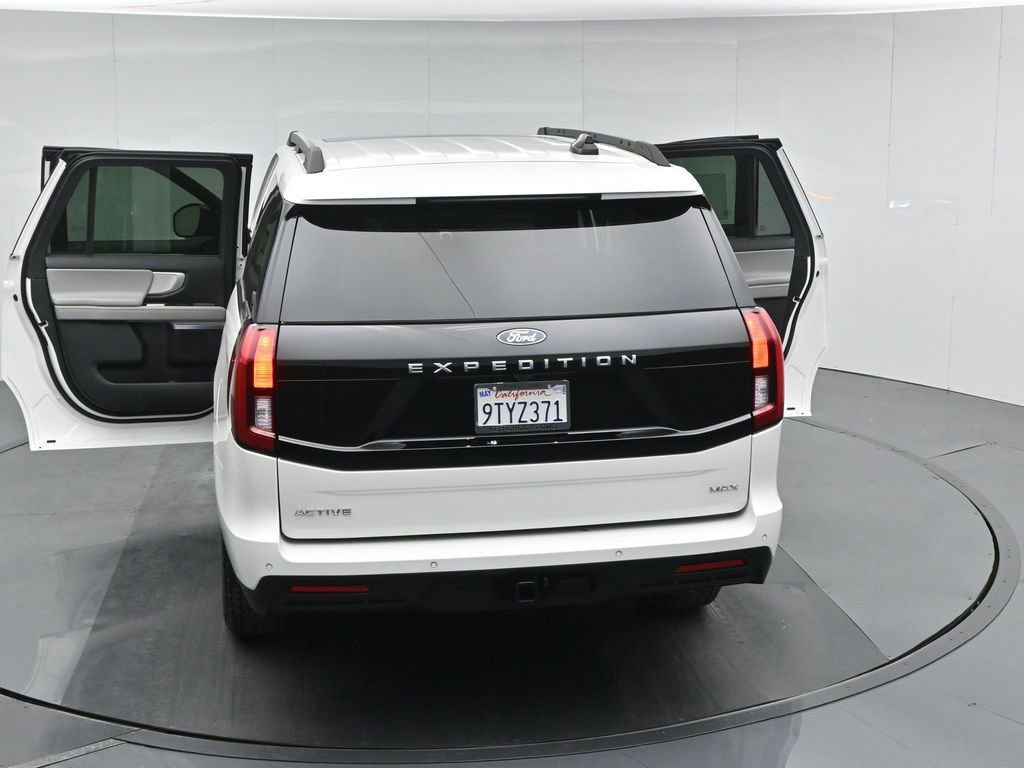 Used 2025 Ford Expedition Max Active image 47