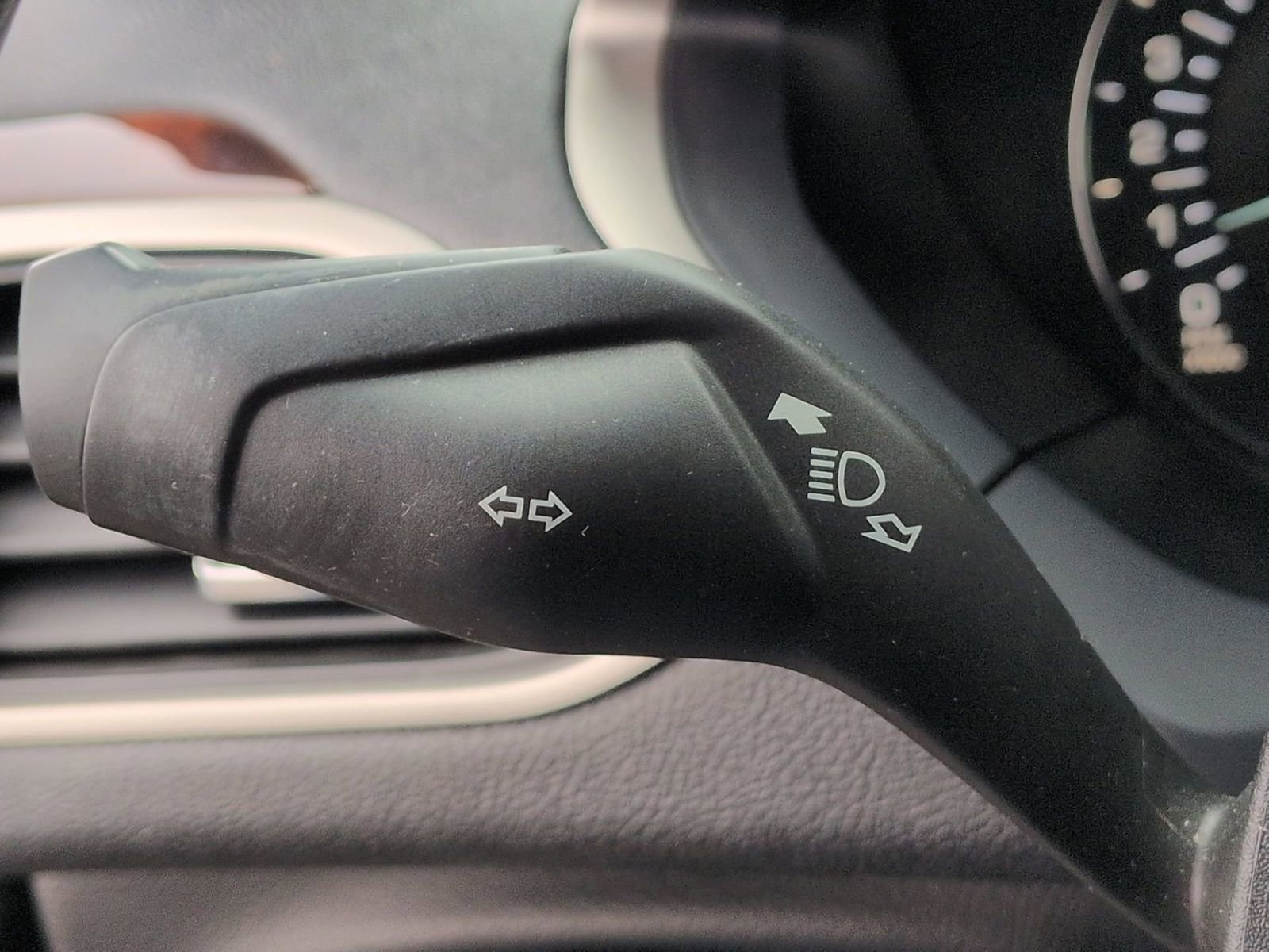 Used 2016 Lincoln MKZ w/ Equipment Group 200A Select image 28