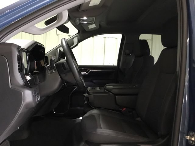 Used 2024 Chevrolet Silverado 1500 LT AWD/4WD image 25