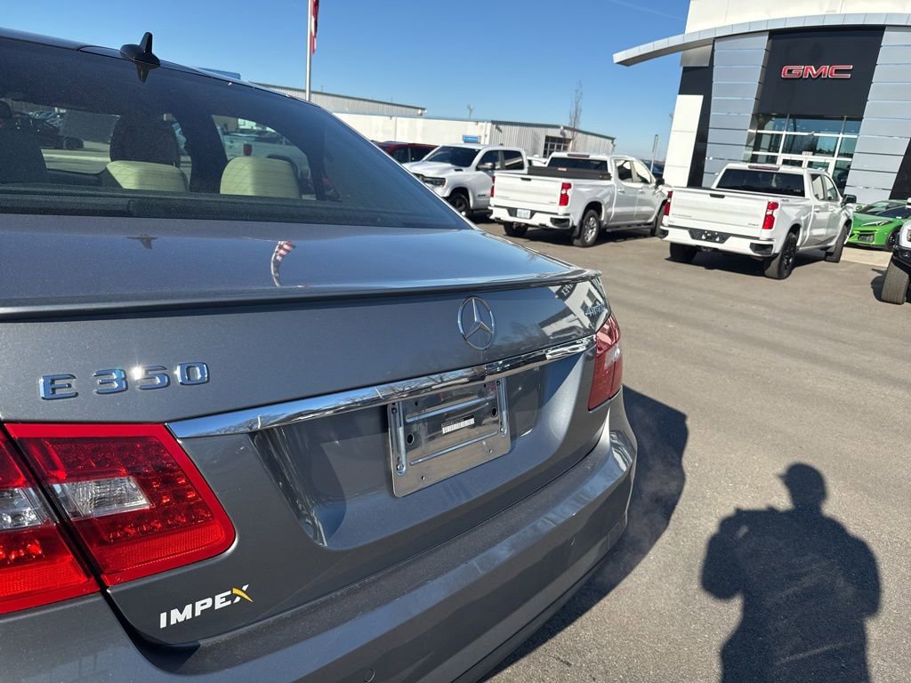 Used 2012 Mercedes-Benz E 350 4MATIC Sedan image 40