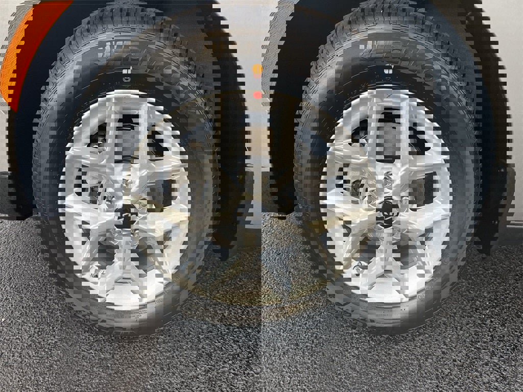 New 2025 Kia Soul S image 8