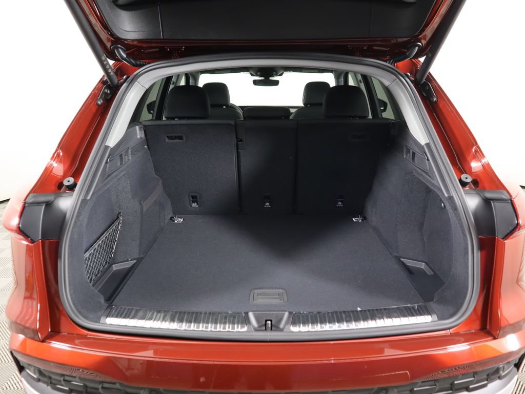 Used 2025 Audi Q5 Premium w/ Premium Plus AWD/4WD image 30