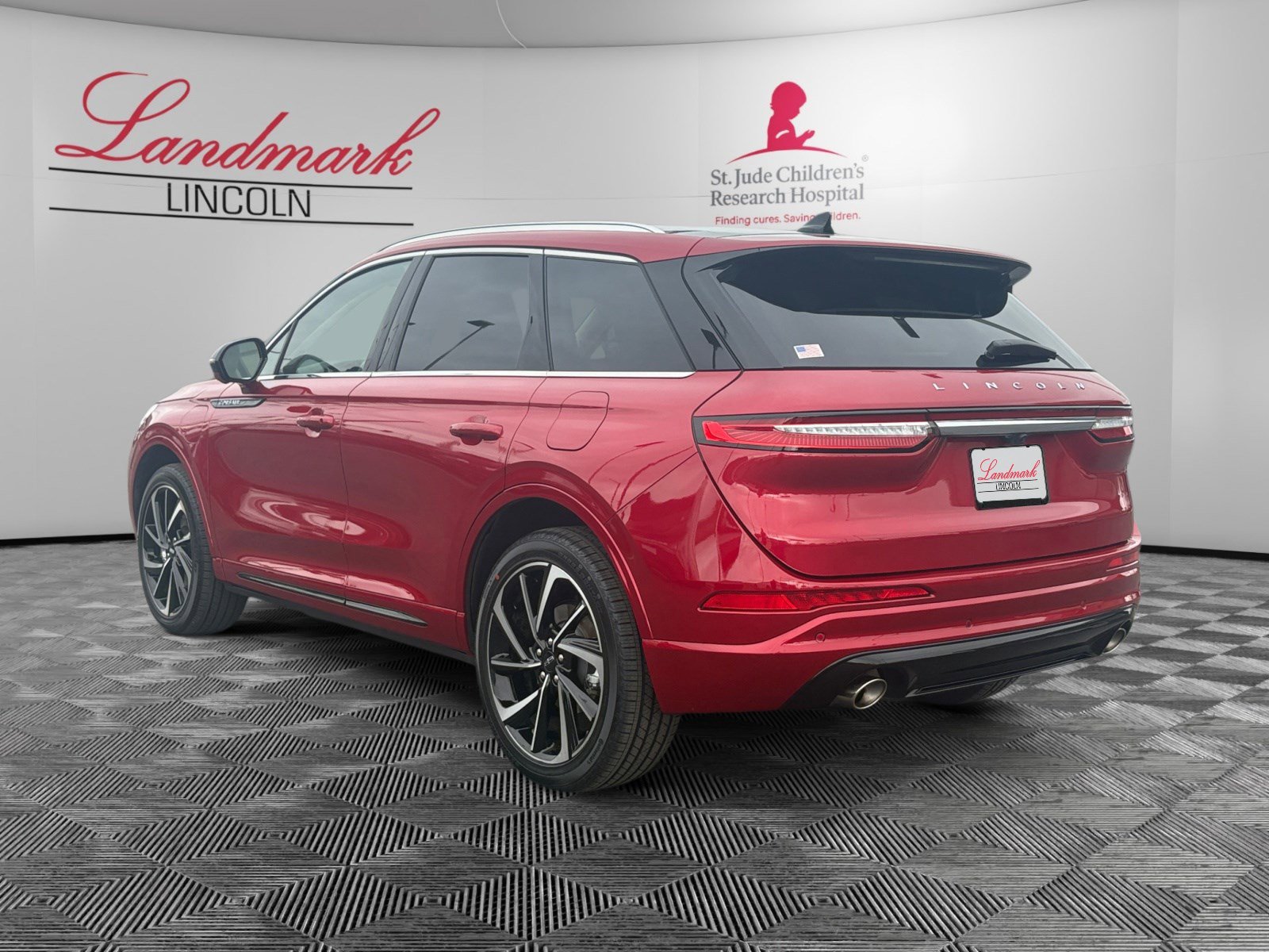 Certified 2024 Lincoln Corsair Grand Touring w/ Equipment Group 301A image 3