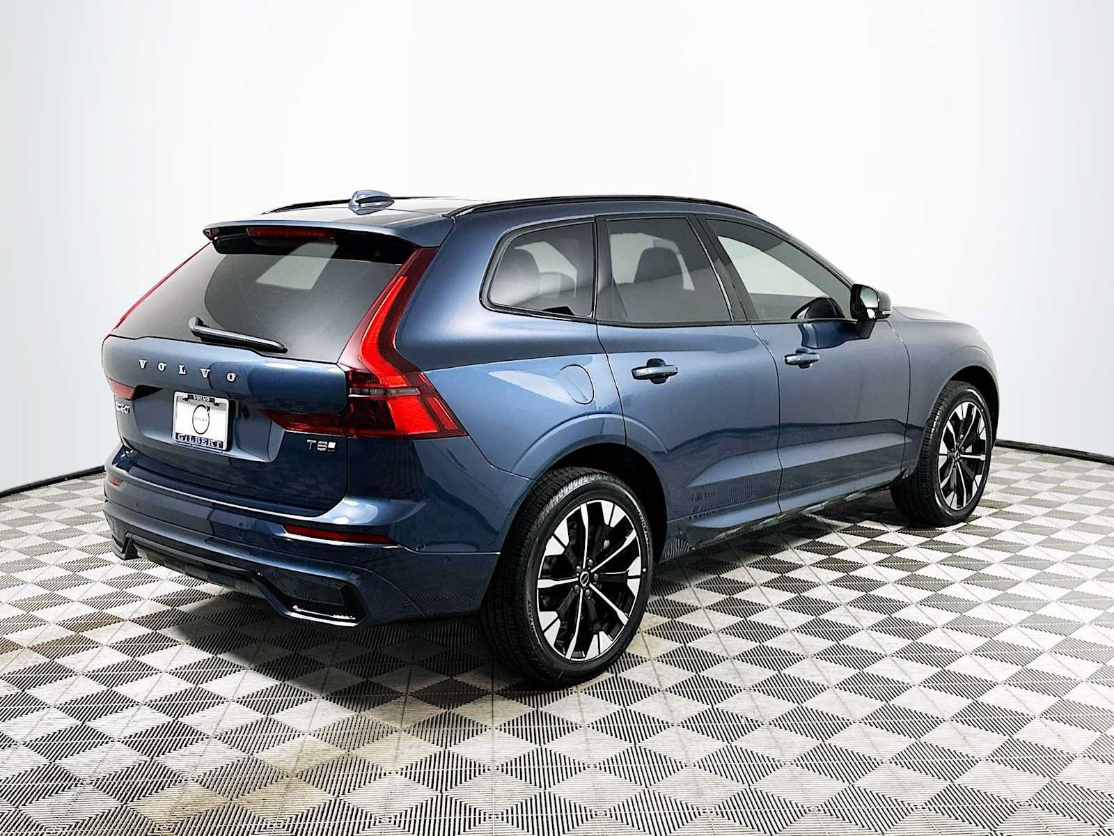 New 2026 Volvo XC60 T8 Plus w/ Protection Package AWD/4WD image 7
