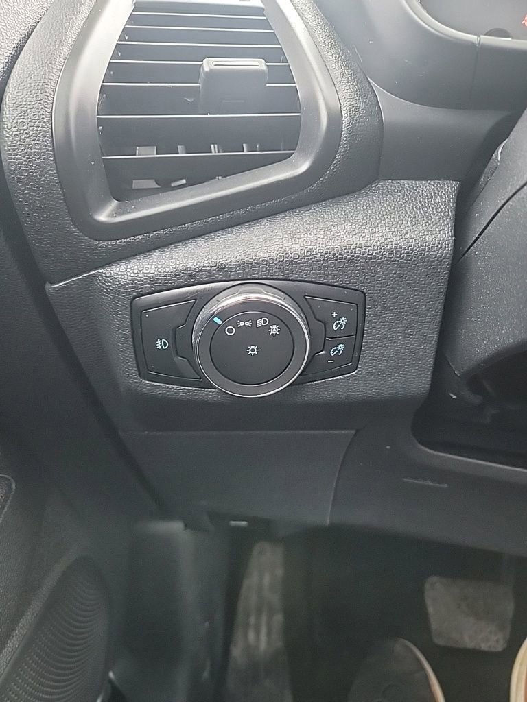 Certified 2020 Ford EcoSport SE image 38