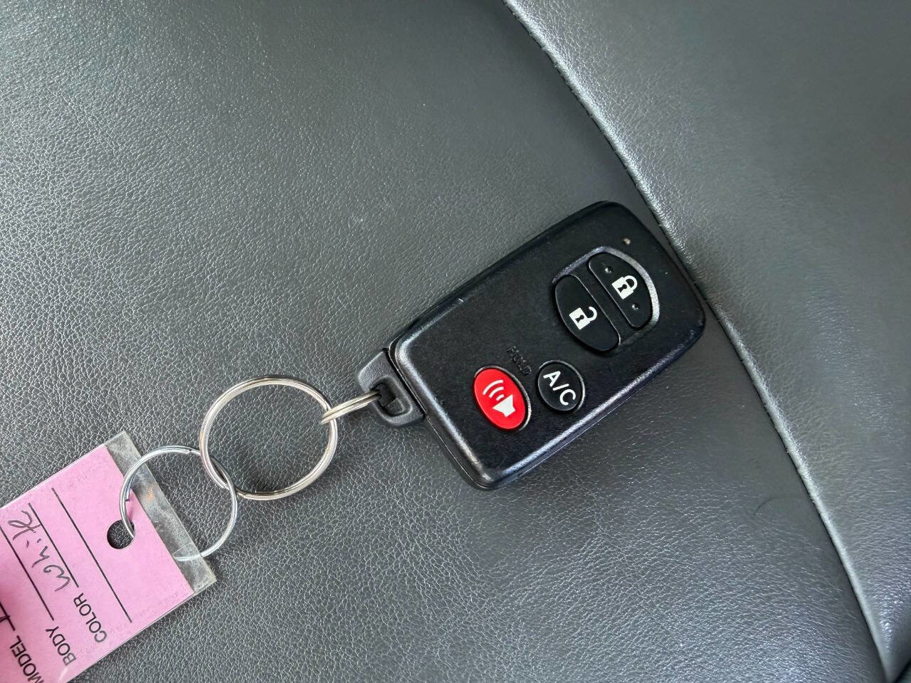 Used 2013 Toyota Prius Four w/ Deluxe Solar Roof Pkg FWD image 38