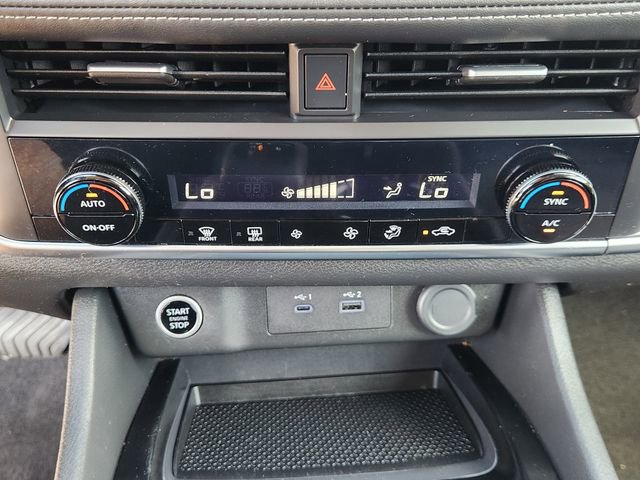 Used 2023 Nissan Rogue SV FWD image 18