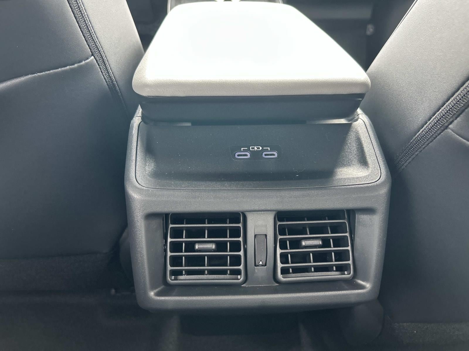 New 2026 Subaru Solterra AWD/4WD image 8