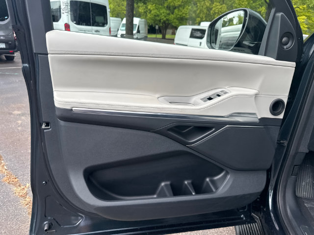 New 2026 Lincoln Navigator L Premier AWD/4WD image 12
