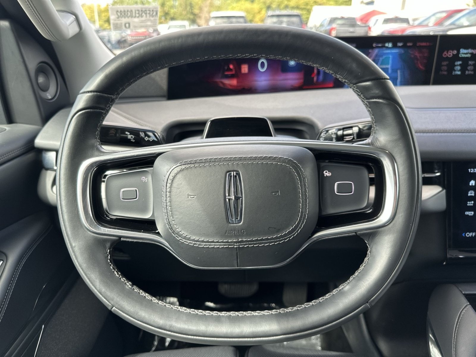 Used 2025 Lincoln Navigator Reserve AWD/4WD image 17