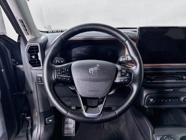 Used 2025 Ford Bronco Sport Outer Banks AWD/4WD image 11