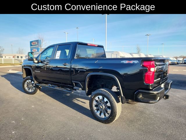 Used 2022 Chevrolet Silverado 2500 Custom w/ Custom Value Package image 5