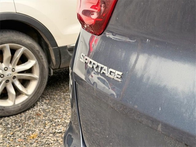 Used 2021 Kia Sportage LX image 15