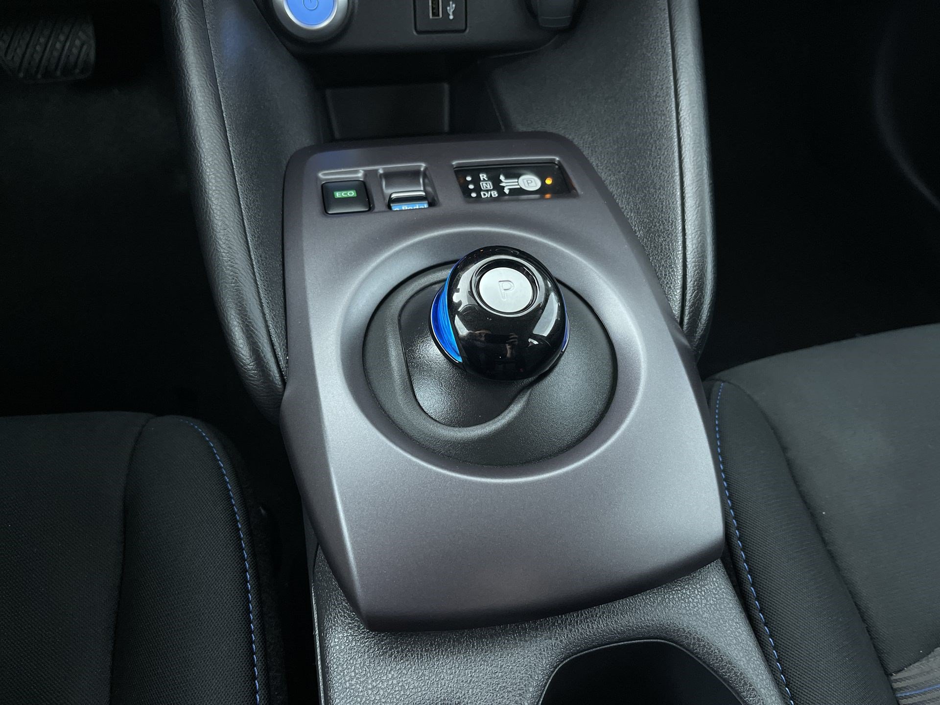 Certified 2025 Nissan Leaf S FWD image 20