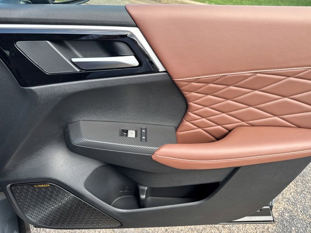 New 2026 Mitsubishi Outlander SEL FWD image 41