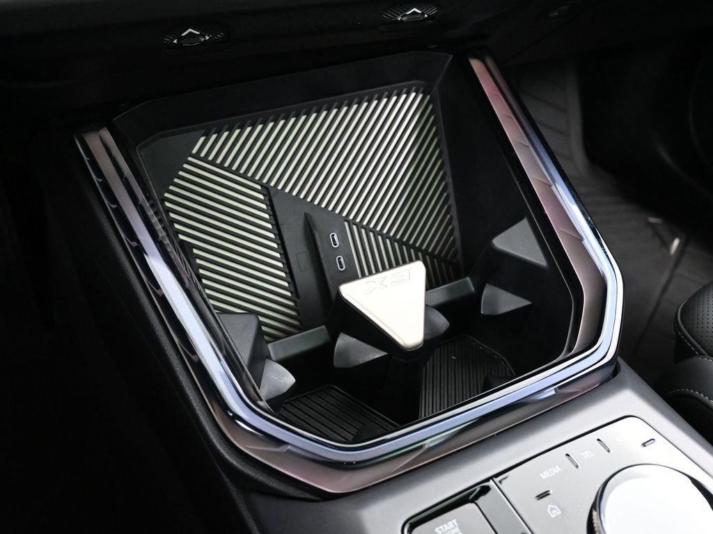 Used 2025 BMW X3 xDrive30i image 23