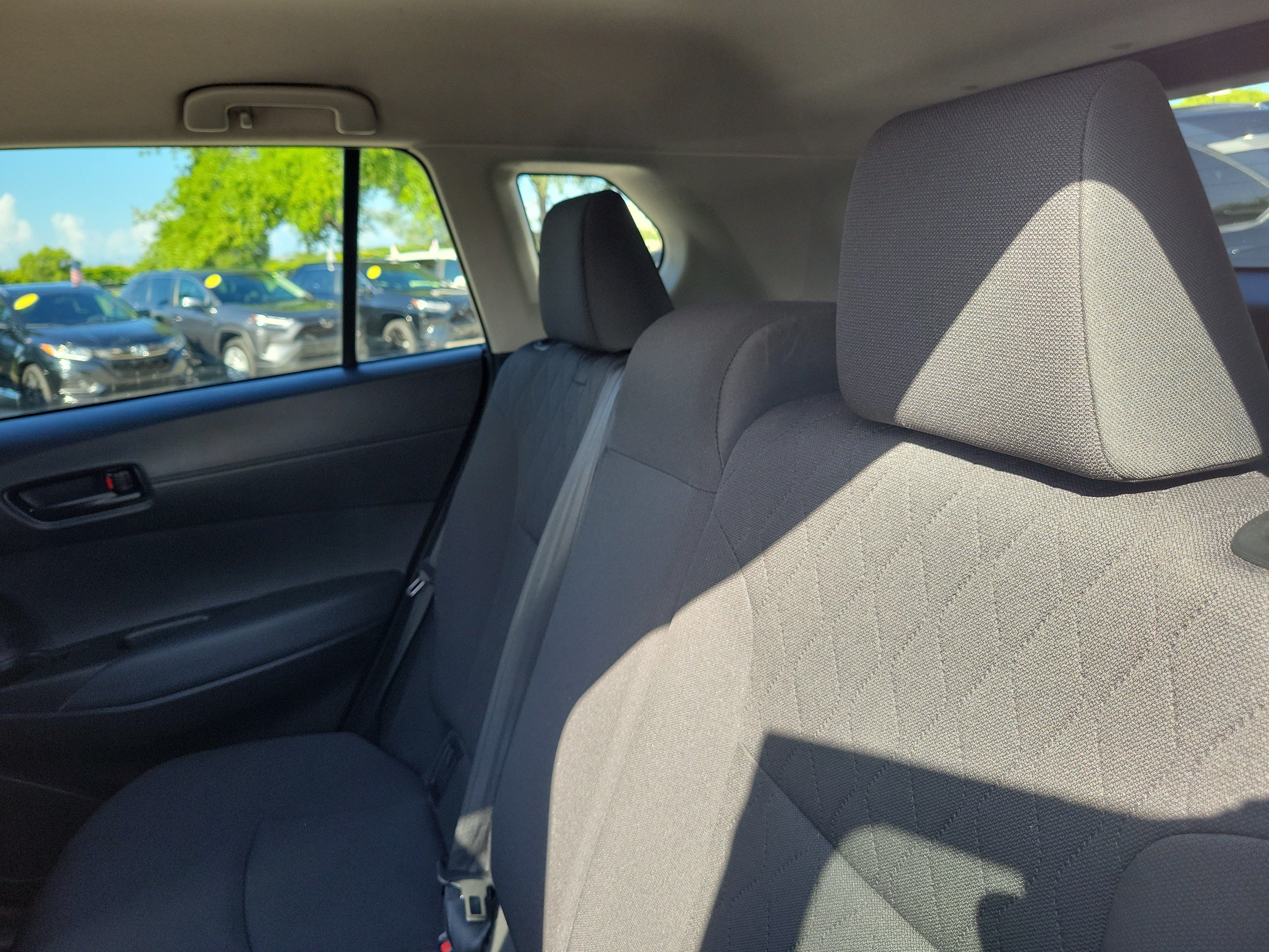 Used 2022 Toyota Corolla Cross LE FWD image 13